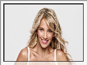 Luisana Lopilato, Blondynka, Uśmiech